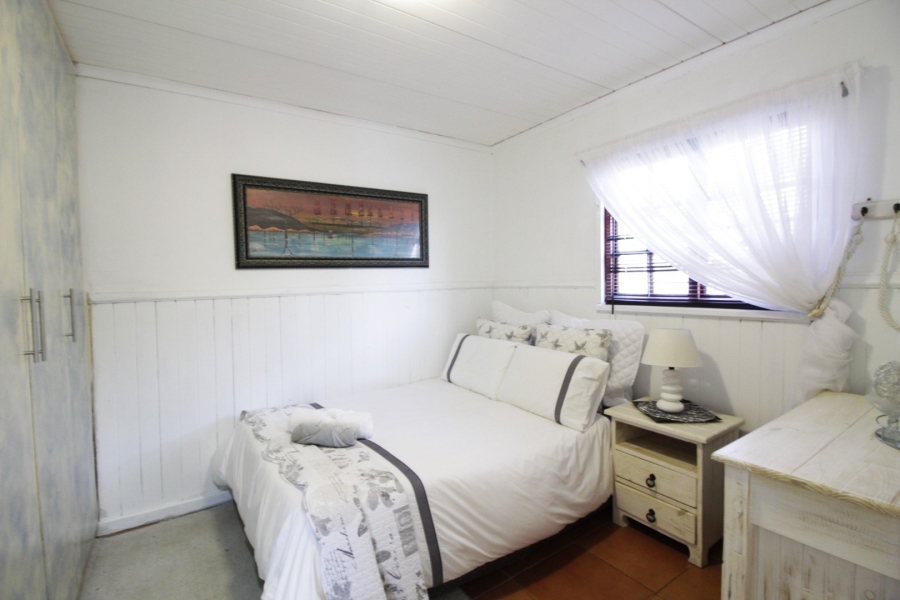 3 Bedroom Property for Sale in Wavecrest Eastern Cape